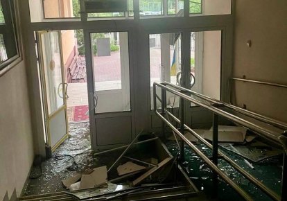Пострадало здание налоговой службы