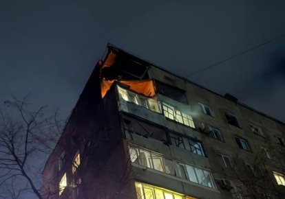 Поврежденный от обстрела дом