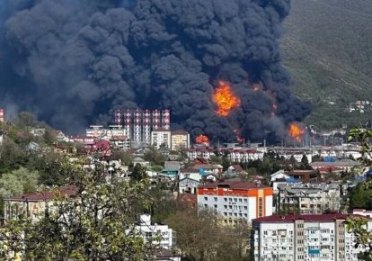 Українські дрони знищують російські НПЗ