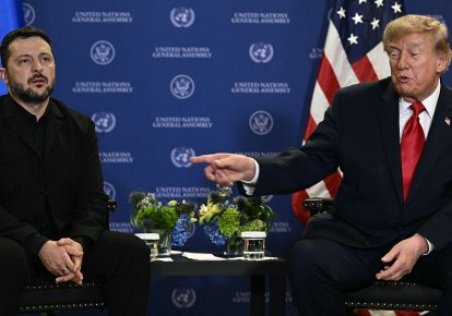 Президент США Дональд Трамп встречается с президентом Украины Владимиром Зеленским