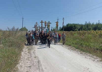 Крестный ход прихожан УПЦ МП в Тернопольской области