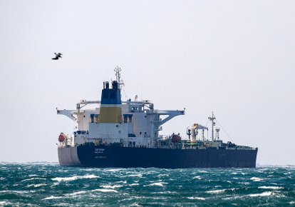 Нефтяной танкер "Дейна", подозреваемый в принадлежности к российскому "теневому флоту"
