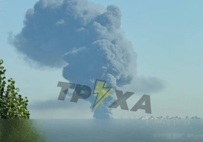 Дым от пожара в Киеве