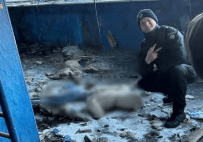 В Днепре курсант сфотографировался на фоне тела умершей девочки