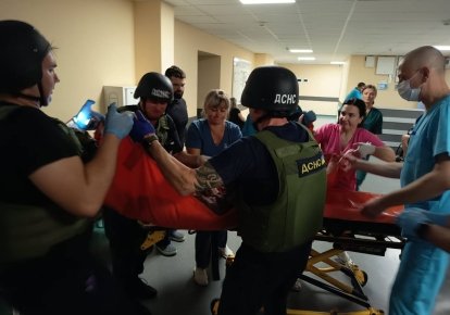 Раненый от обстрела в больнице