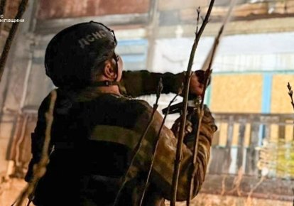 На Черниговщине из-за обстрелов горели 5-этажка и хозяйственное здание