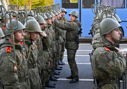 Російські армійці