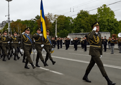 Українські військові на параді у Молдові