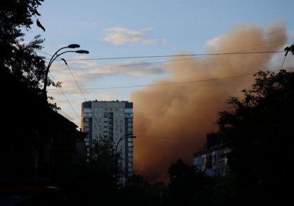 После ночных обстрелов в Киеве перекрыли проезд на 7 улицах
