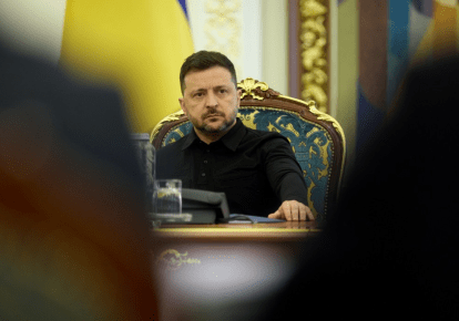 Президент Украины Владимир Зеленский во время совещания