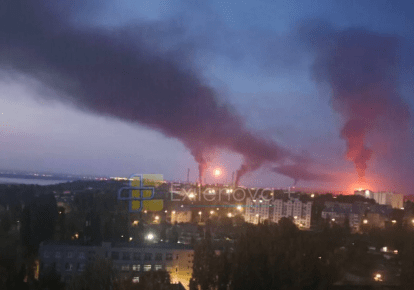 Пожар на Саратовском НПЗ после удара