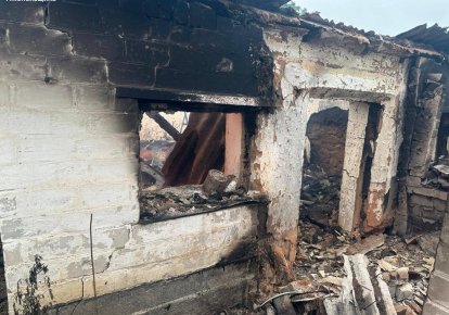 На Днепропетровщине из-за обстрелов горели ферма и агропредприятие