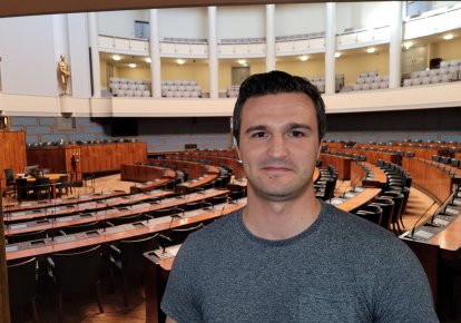 Армандо Мема