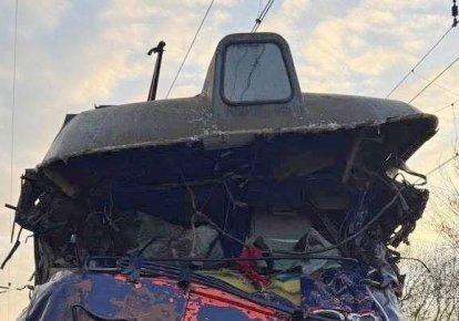 Поврежденный поезд