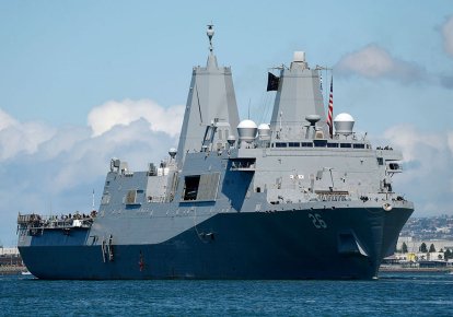 Корабль США
