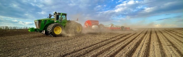 Украинские аграрии уже засеяли почти полмиллиона гектаров яровых