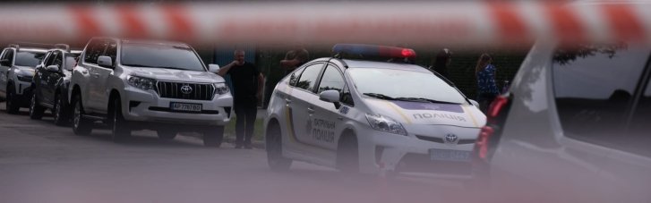 Озброєний напад у Запоріжжі: троє поліціянтів поранені, нападника застрелили (ФОТО)