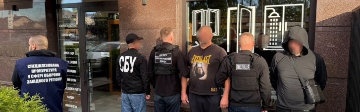 Переправлення "під ключ": на Закарпатті затримали місцевого жителля, що організовував втечу чоловіків за кордон