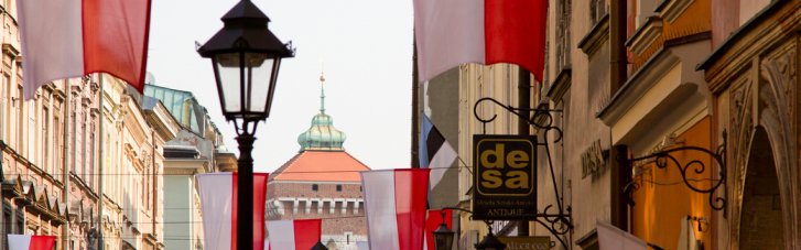 У 52% поляків погіршилося ставлення до українців через рішення щодо підрозділу Героїв УПА: дані опитування