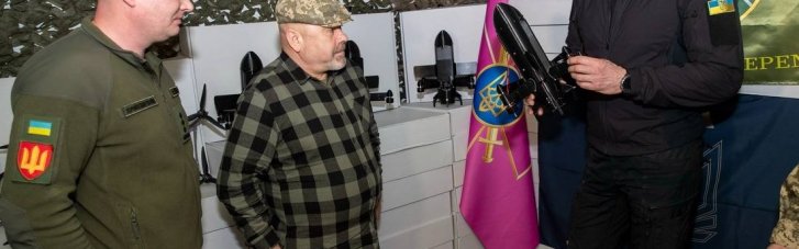 FPV, перехоплювачі, дрони на оптоволокні: Кличко передав допомогу від киян 12 армійському корпусу