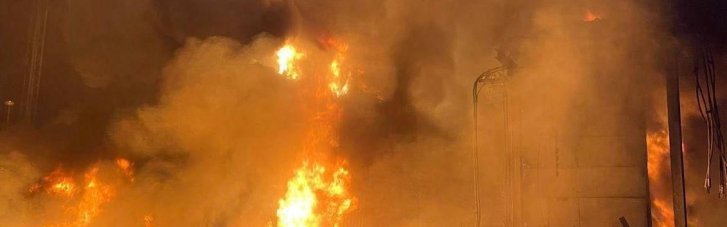 Росіяни дронами та бомбами били по Одещині: Пошкоджено елеватор та підприємство з виробництва олії