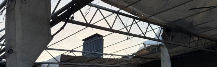 Російські дрони пошкодили оселі, аптеку та піцерію на Дніпропетровщині, постраждали троє людей (ФОТО)
