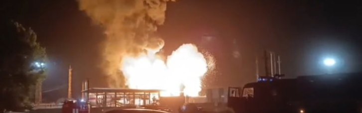 На Хмельниччині ворожі дрони атакували нафтобазу