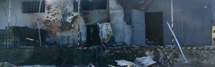 В Винницкой области прилет по отделению Новой почты, известно о 5 раненых