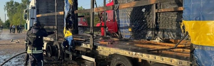 Ворог атакував Чернігівську область. Загорілися автомобіль та будинок