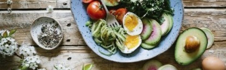 Для здоровой кожи и волос: 7 продуктов с биотином, которые следует добавить в рацион.