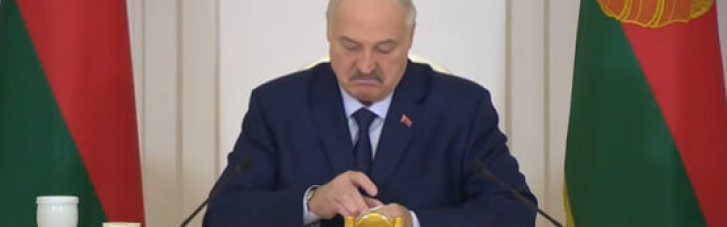 Глава уряду Білорусі познайомив Лукашенка зі снюсом