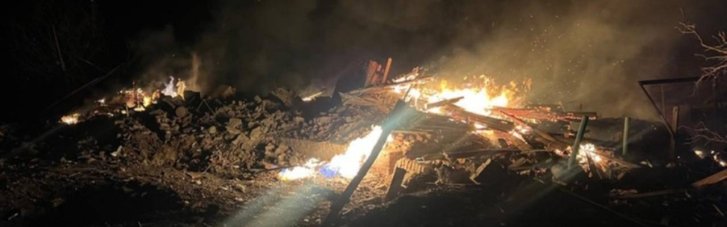 Село на Харківщині атакували 6 "шахедів": є загиблі, розтрощено будинки (ФОТО)