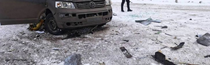 В Сумской области вражеский "Ланцет" попал в авто MK Foundation: военные чудом выжили