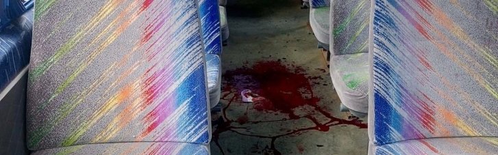 Вдруге за день: росіяни знову атакували автобус на Нікопольщині