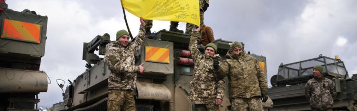 Обмежена медійність без впливу на політику: українці сказали, якою має бути армія