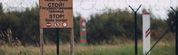 Вооруженная группа из Беларуси прорвалась в Латвию и похитила камеры на границе