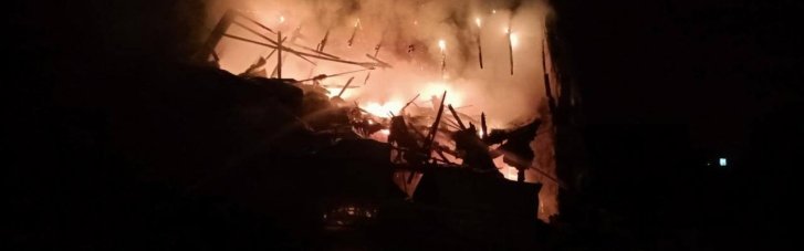 В Киевской области дрон разнес частный дом, пострадали два человека (ФОТО)