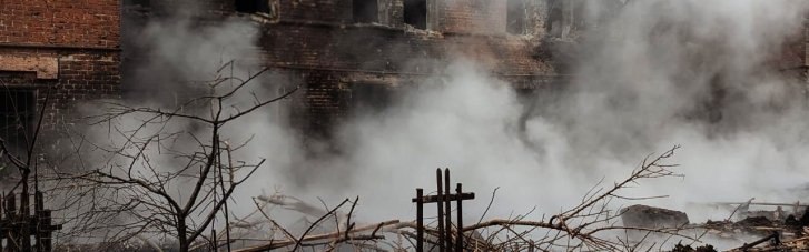 Рашисты ударили ракетой по многоквартирному дому в Кривом Роге. Есть раненые