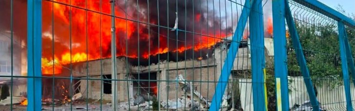 Росіяни вдарили по поштовому відділенню в Краматорську