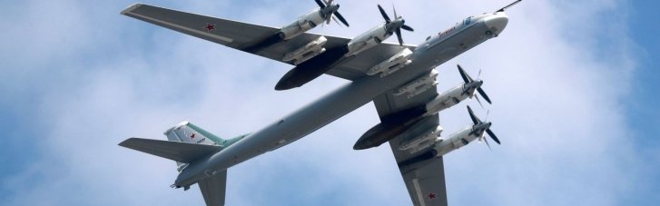 Зеленський: СБУ уразила в Енгельсі російський Ту-95МС, який атакував Україну