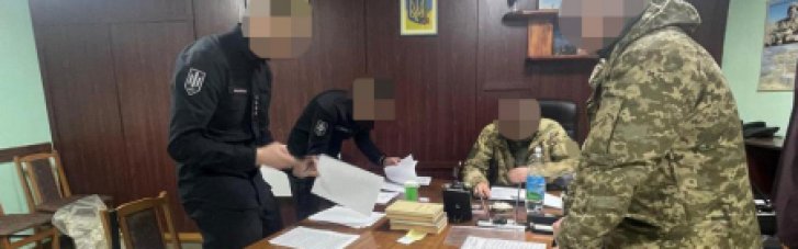 На Черкащині командир змушував підлеглих військових робити ремонт в його будинку