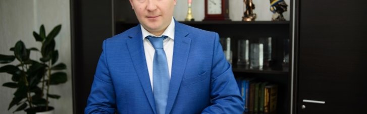 По делу о злоупотреблениях на оборонных закупках фигурирует многолетний экс-адвокат Януковича Сердюк, — СМИ