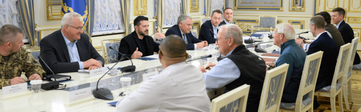 Зеленський зустрівся у Києві з делегацією сенаторів США