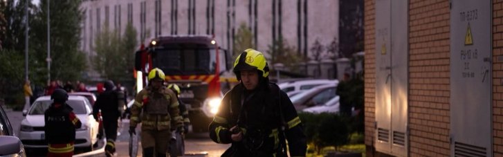 Атака на Киев: в 25-этажке нашли погибшего, ГСЧС показала последствия удара (ФОТО)