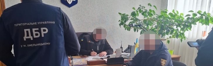 Руководство ГСЧС Хмельницкой области потратило 14 млн грн на непригодные защитные комплекты для спасателей