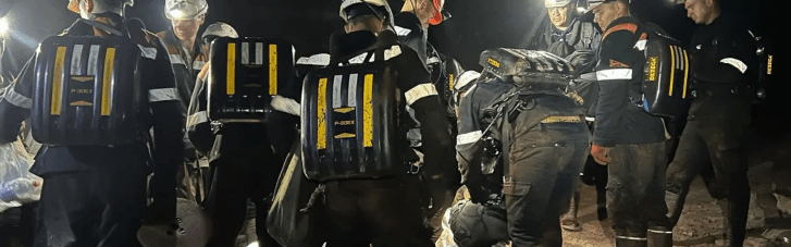 На Дніпропетровщині внаслідок аварії на шахті загинули троє гірників (ФОТО, ВІДЕО)