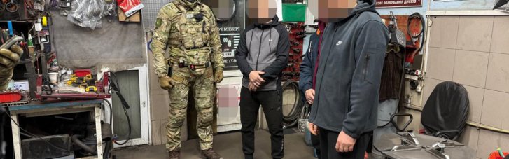 Вместо военной службы – работа на СТО: На Хмельнитчине руководство воинской части организовало бизнес на бойцах