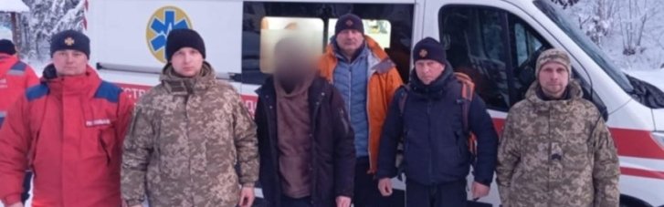 Пограничники спасли 24-летнего хмельничанина, заблудившегося в горах, пытаясь попасть в Румынию