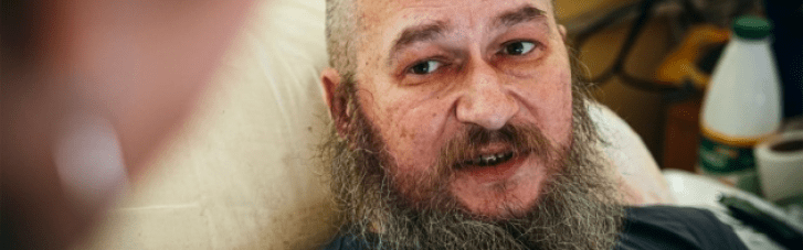 Військовий, який тримав позицію 491 день та був змушений ножем ампутувати собі поранені ноги, отримав звання Герой України
