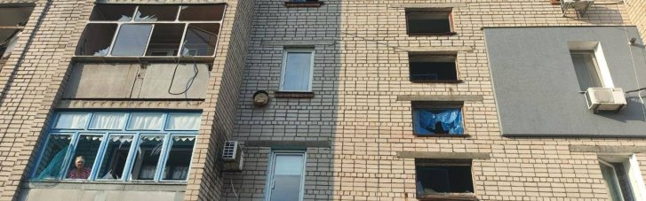 На Днепропетровщине из-за обстрелов повреждены АЗС и магазин, вспыхнули пожары (ФОТО)